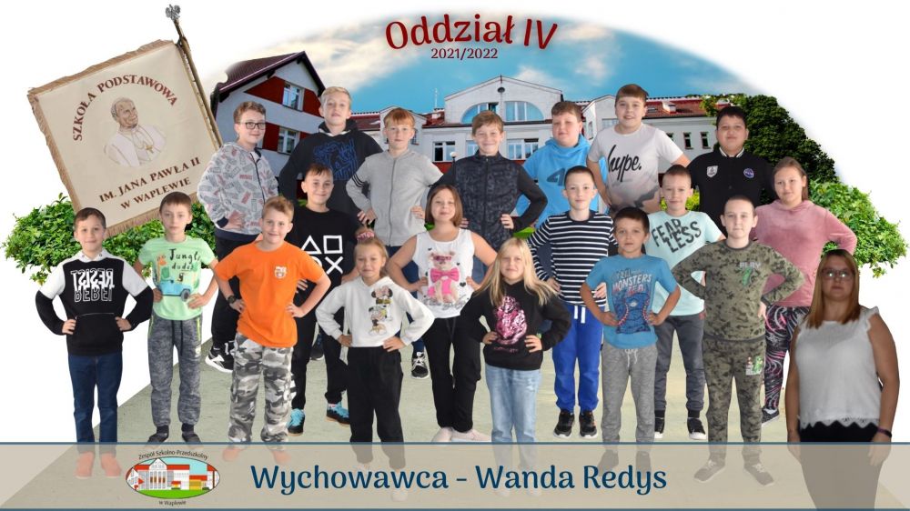 Na tle budynku szkoły 19 uczniów oddziału IV i ich wychowawczyni - p. Wanda Redys